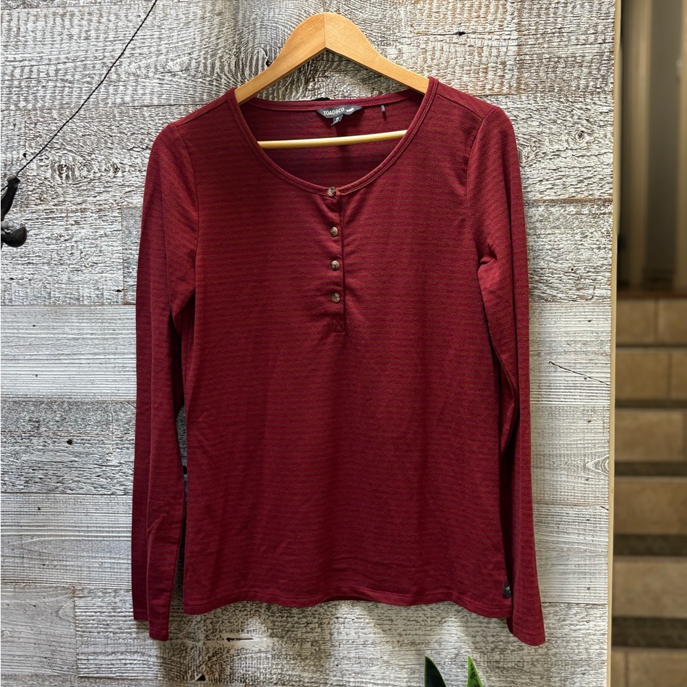 🏷 Toad&Co | Piru Long-Sleeved Henley - M, Pink/Orange Stripe